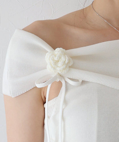 Flower Tie Set Off-Shoulder Top