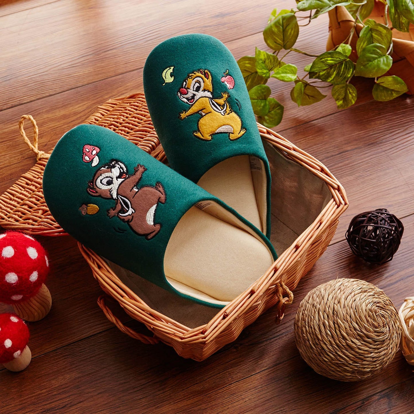  Disney Characters Comfortable Memory Foam Slippers 