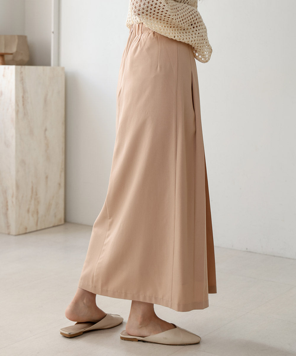 LONG PLEATED SKIRT