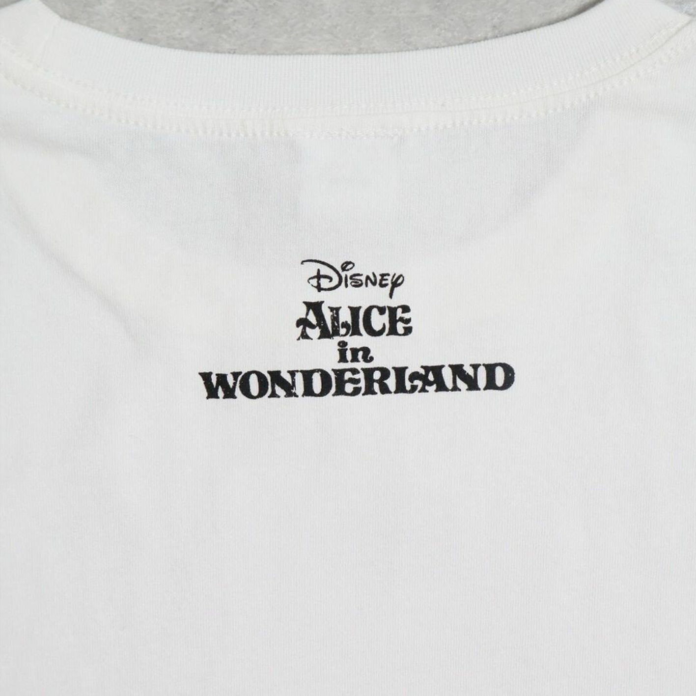 Disney Cheshire Cat Vintage T-shirt [預定發售2024 年 5 月下旬]