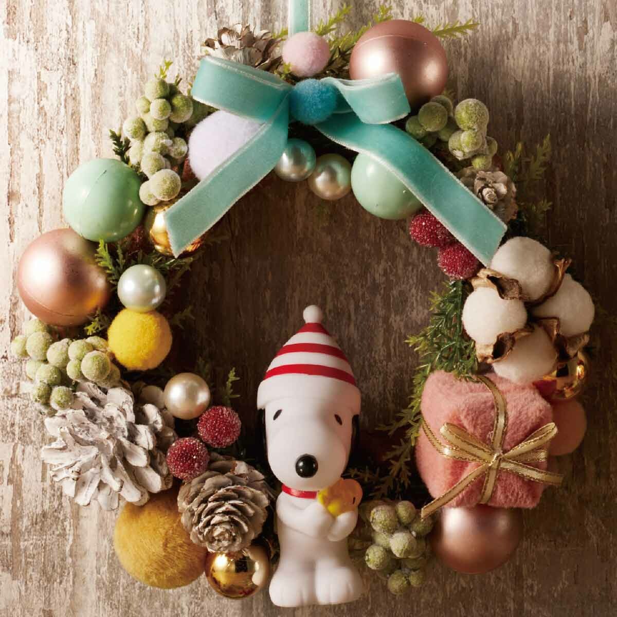  Snoopy Christmas wreath 