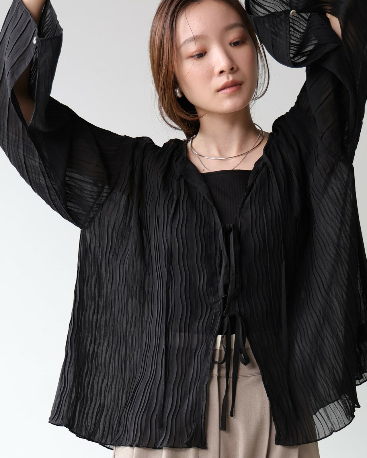 2WAY Wave Pleated Ribbon Blouse