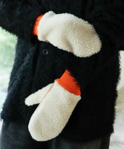 【別注】tet. 長毛絨保暖連指手套 — 蓬鬆質感設計