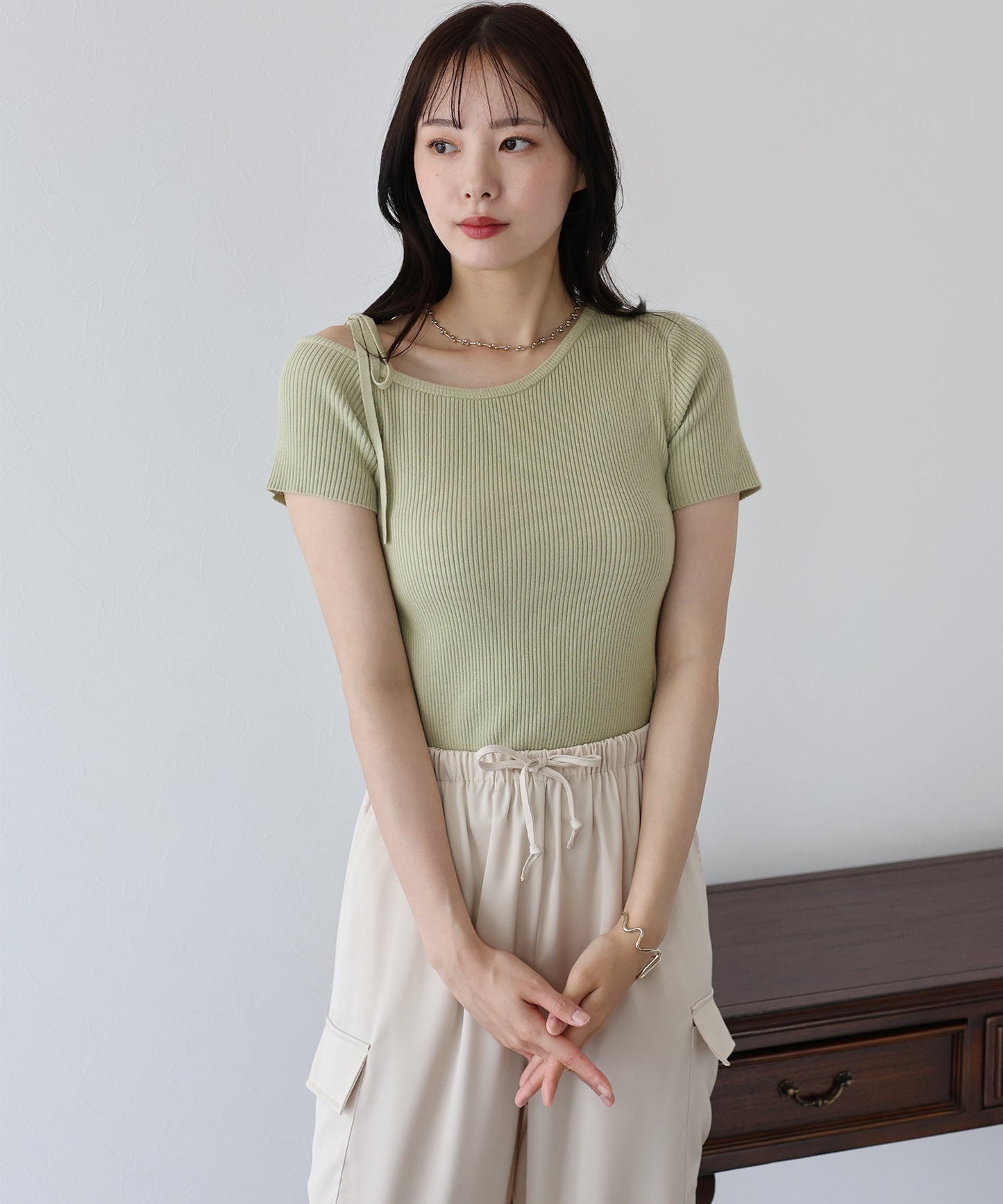 One-Off Shoulder Ribbon Knit