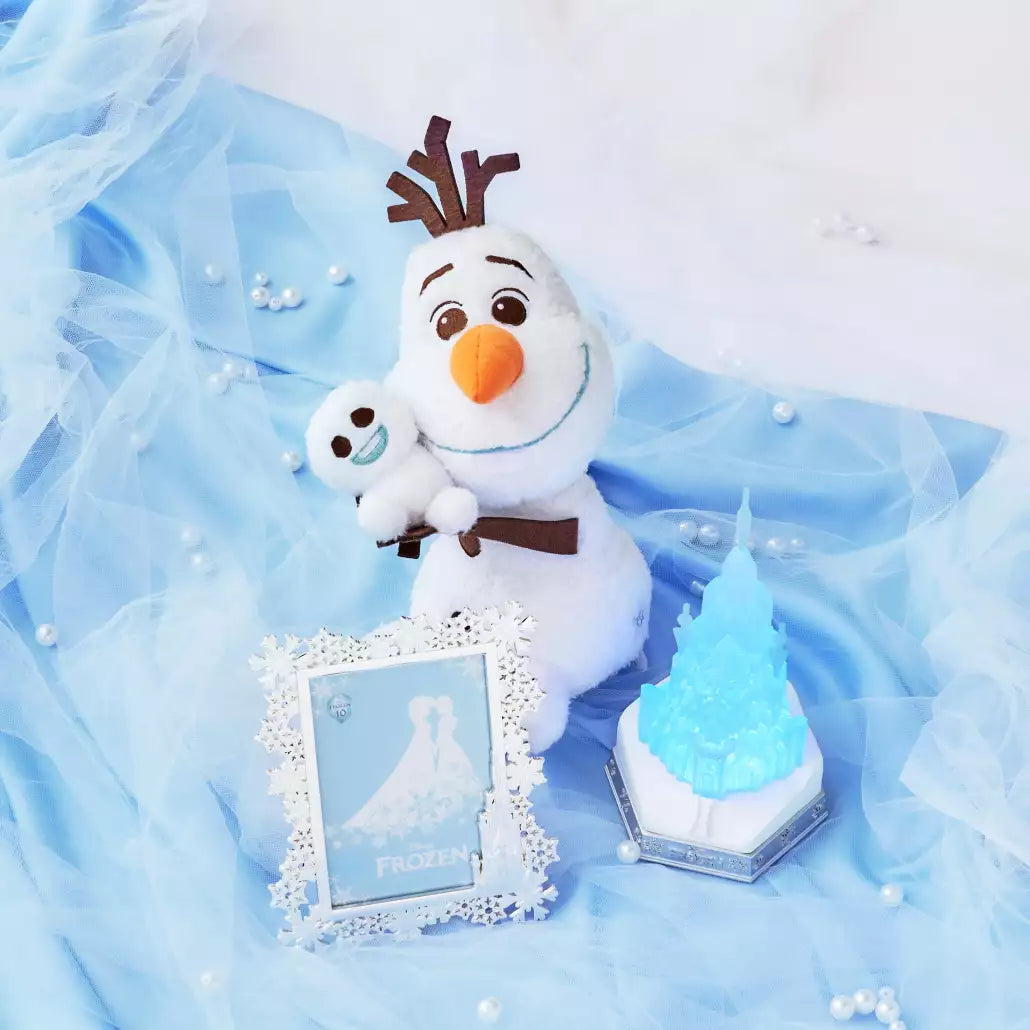 DISNEY CRYSTAL ICE HOLIDAY