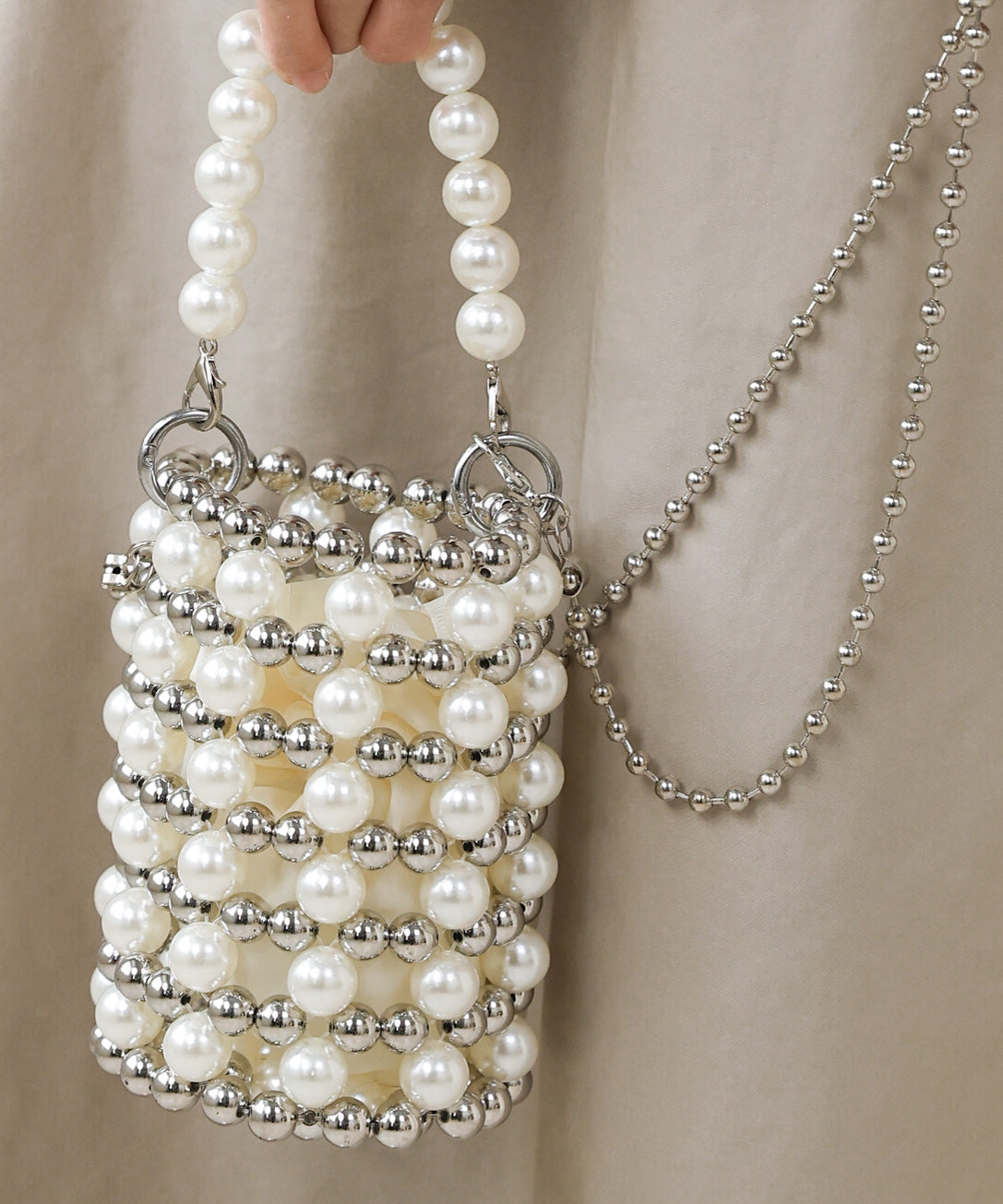 Pearl x silver chain bag