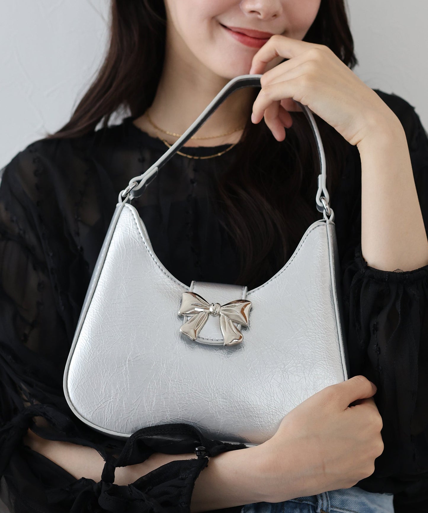 Buckle Ribbon Shoulder Chain Bag