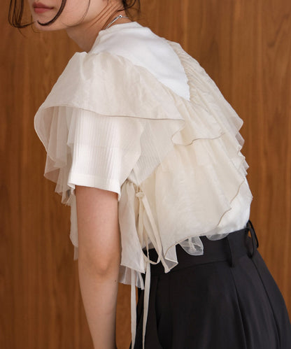 Asymmetric frill docking cut and sew