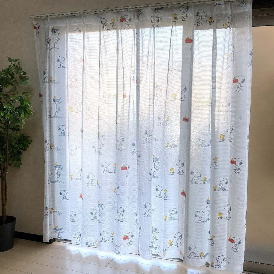 Snoopy Level 2 Blackout Insulation Curtain + Window Screen 4 Piece Set