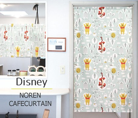 Winnie the pooh door curtain/cafe curtain [Made in Japan]