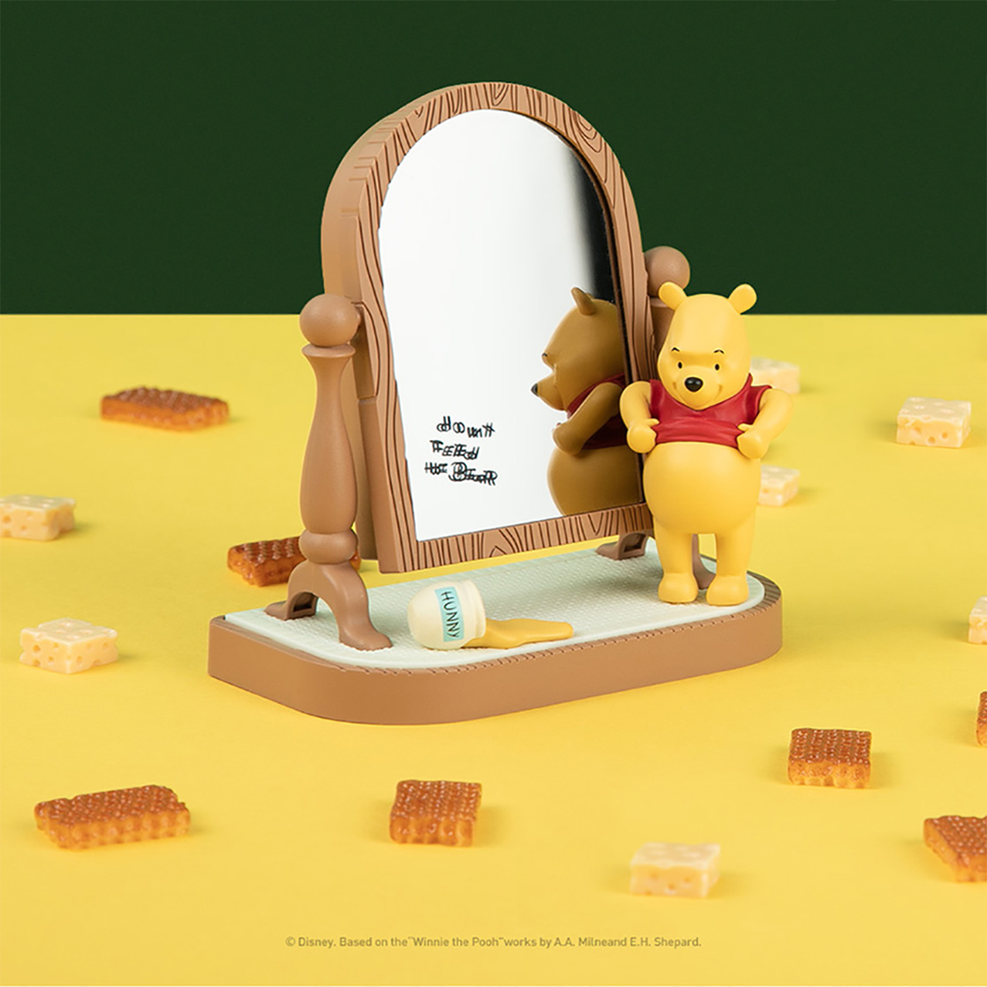 Winnie the Pooh 鏡子連鐘擺設