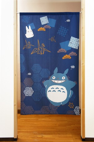 Totoro Goodwill "Fu Invitation Crane" Door Curtain Made in Japan